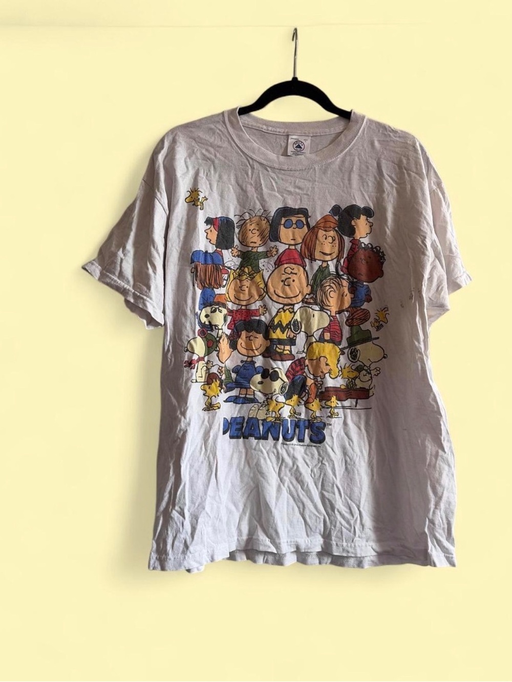 Delta White Unisex Peanuts Character Graphic Tee Large